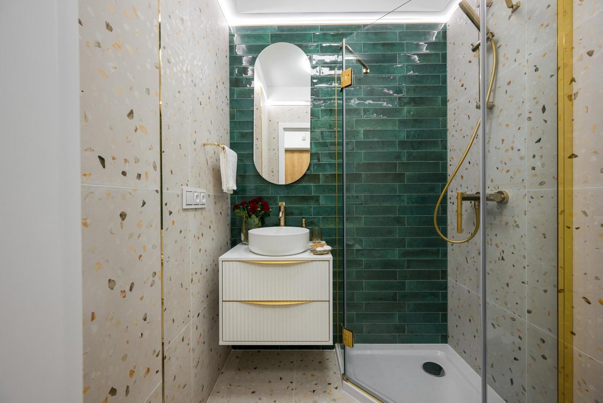 Lovely Downtown Studio At Most Lively Hoza Street, Discover Warsaw On Foot Exteriör bild